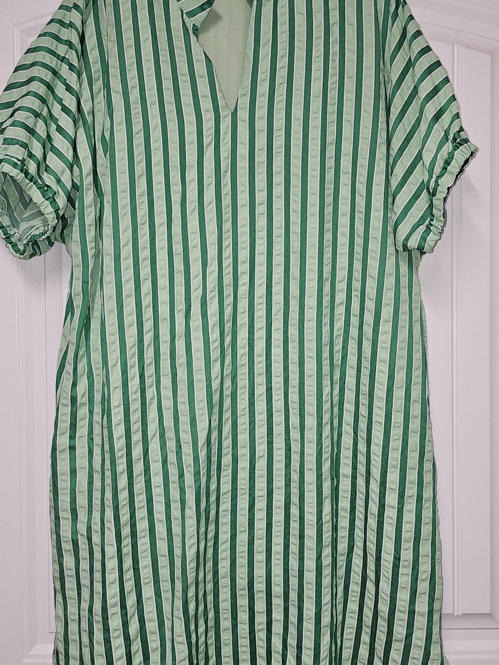 entro Striped Maxi Dress in Green & White Size Large Like New
